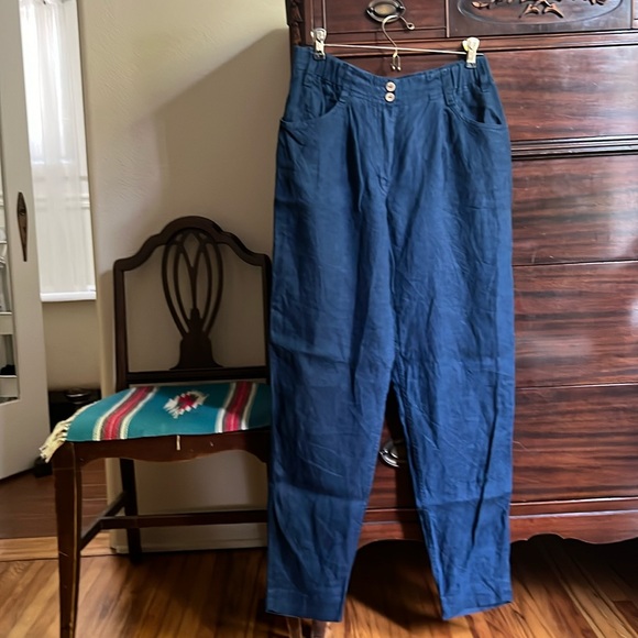 Not Perfect Linen Damme Pants - Picture 2 of 8